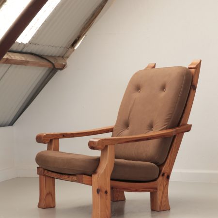 Lounge Chair