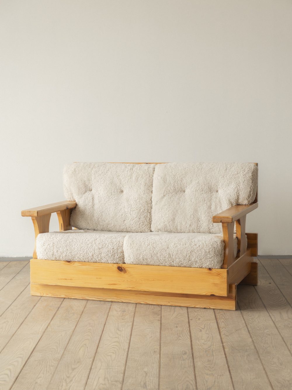 Solid Pine, sofa