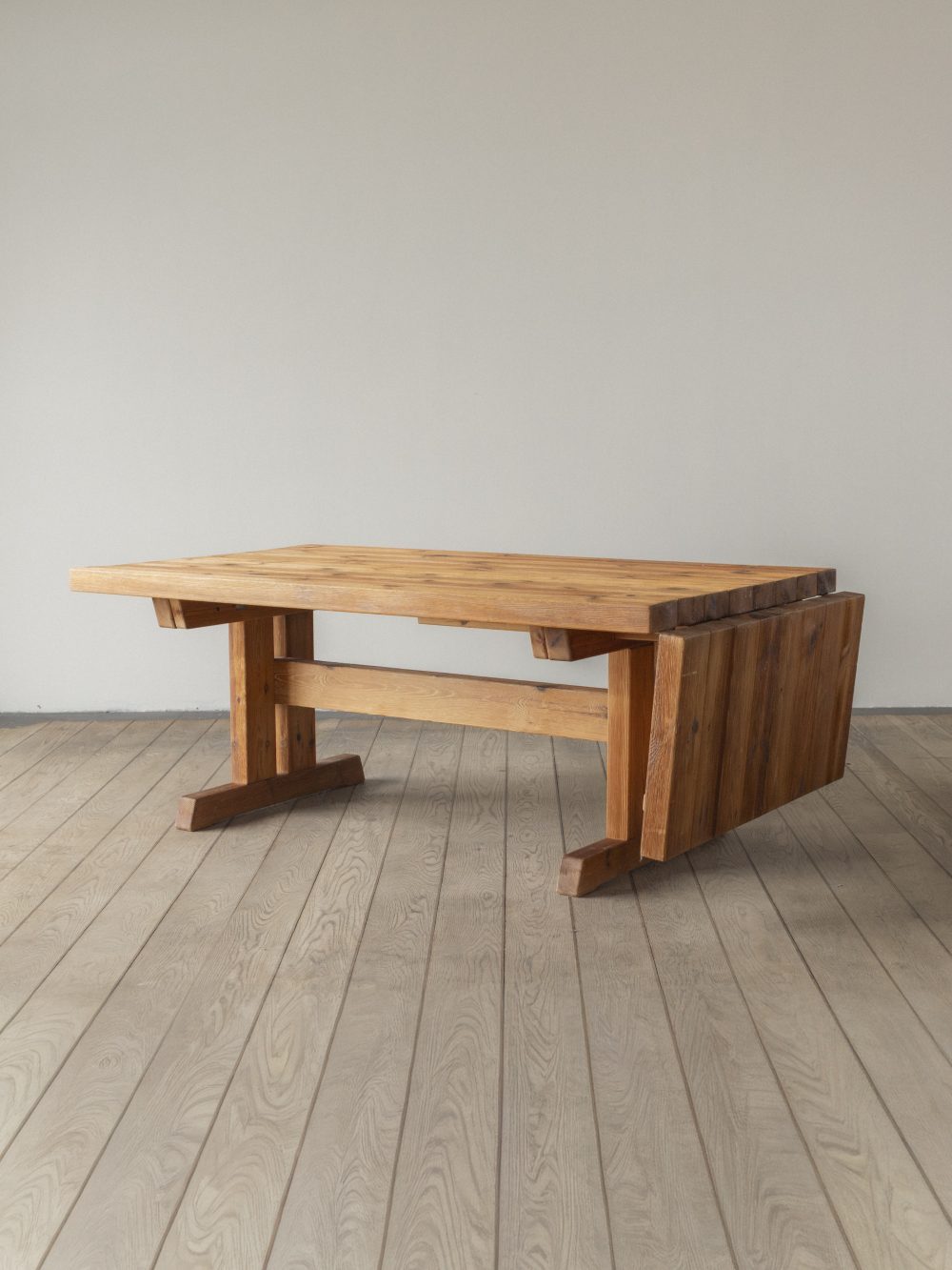 Hans Jørgen Frydendal, dining table