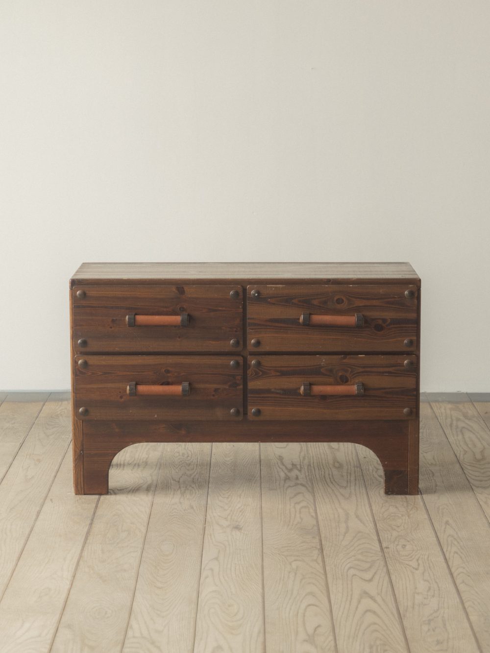 Christian Langeström Pine, Chest of drawers