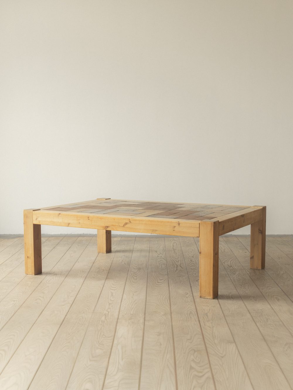 Elisabeth (Lisbeth) Sallingboe, Solid pine Coffee table