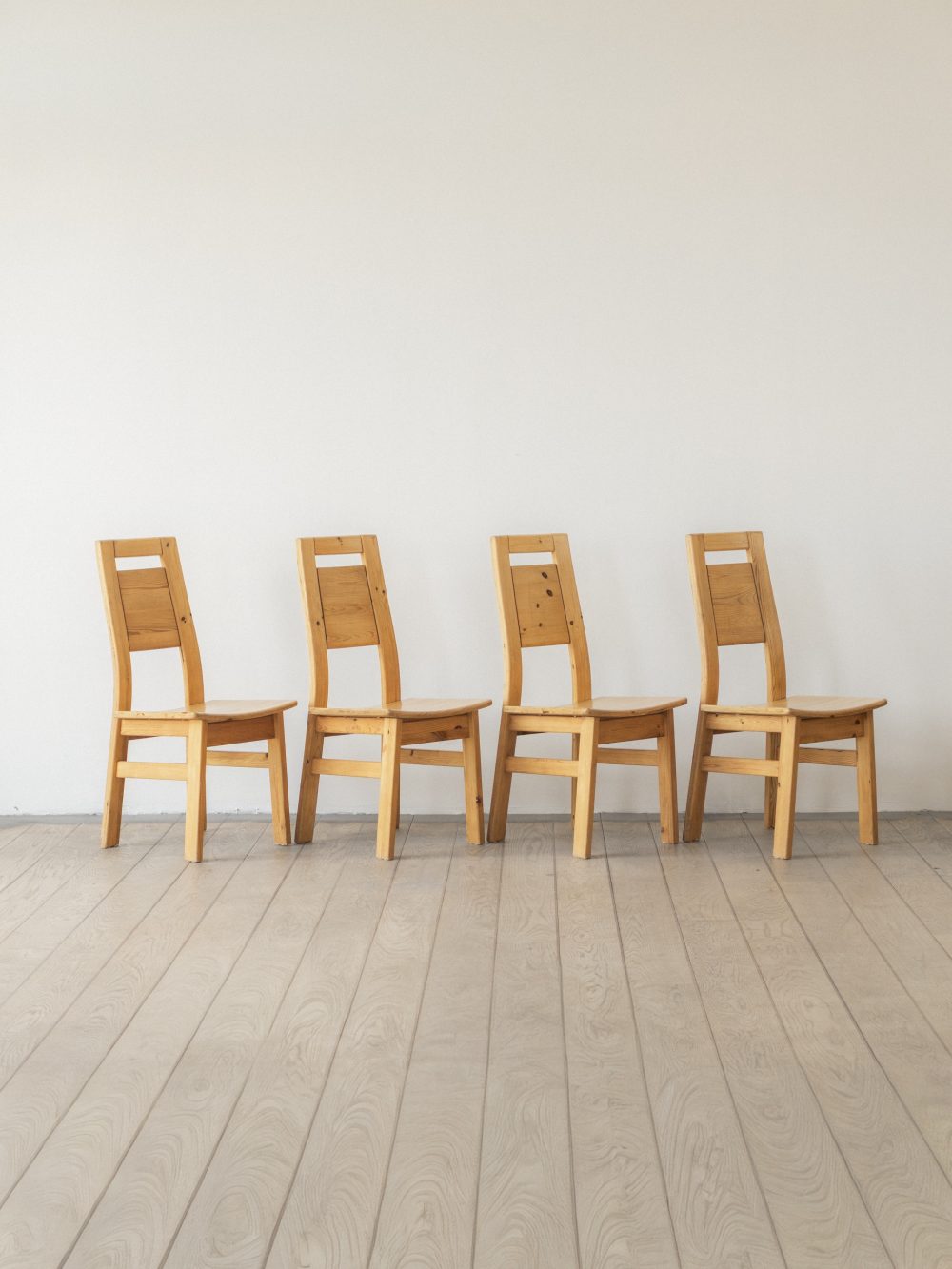 Ilmari tapiovaara, Dining Chair (set of four)