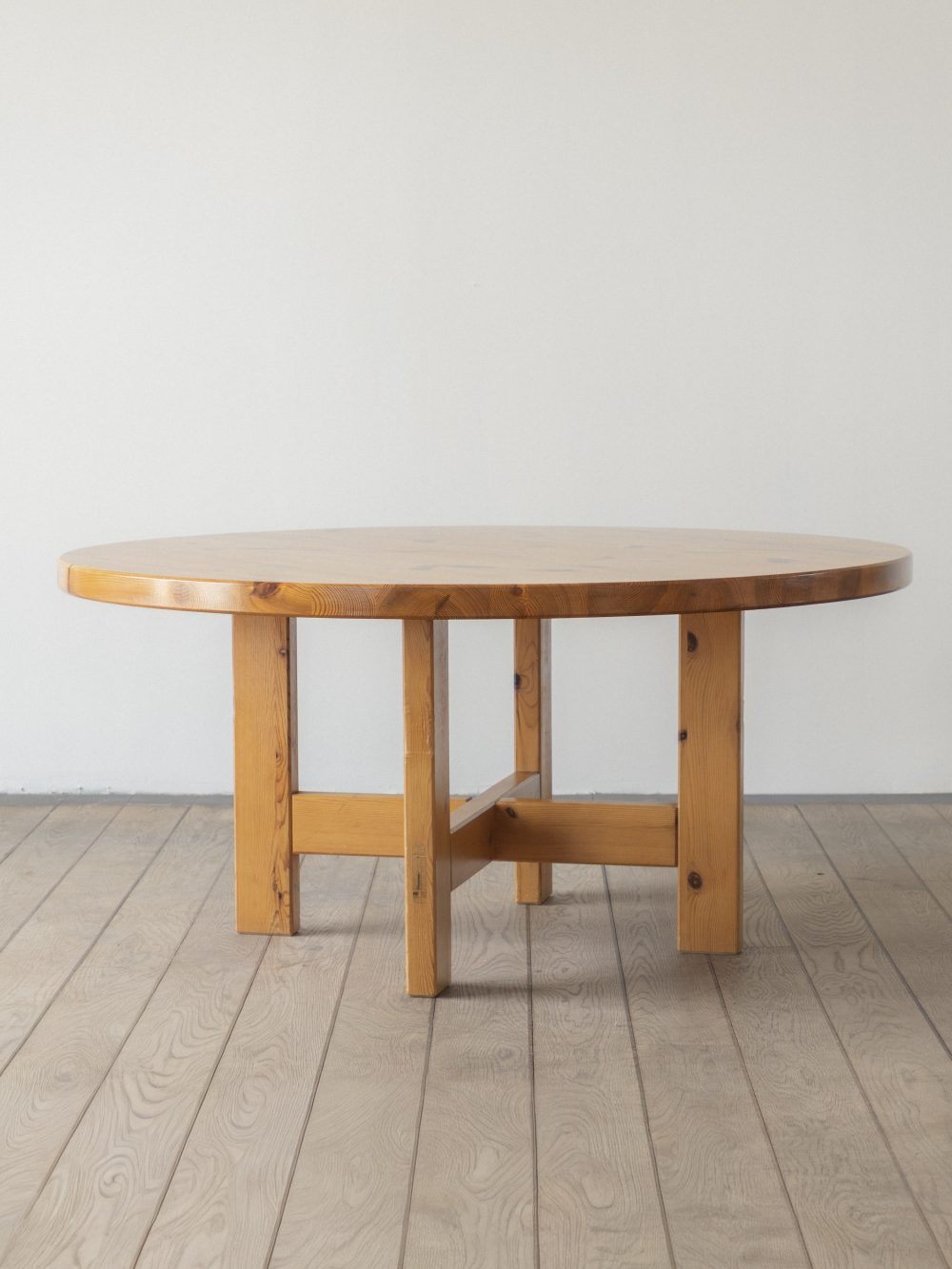 Roland Wilhelmsson, Dining Table