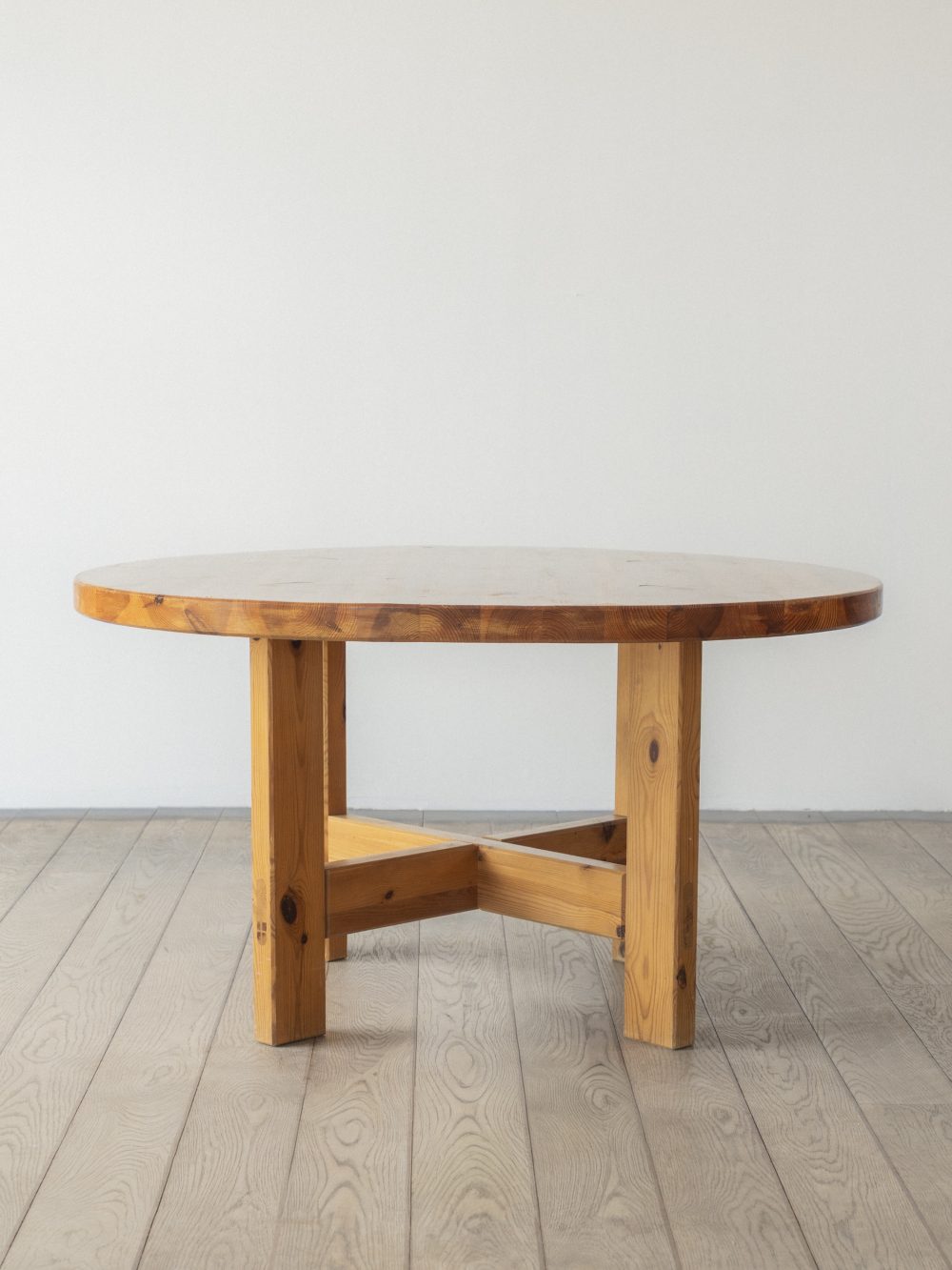 Roland Wilhelmsson, Dining Table